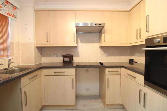 11, Albany Court, Paignton photo 4