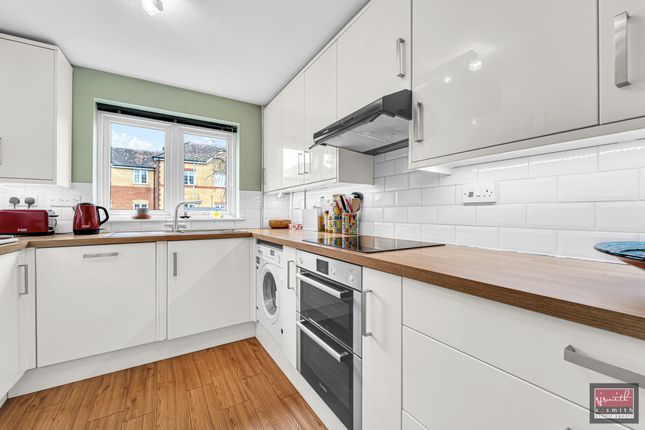 6b, Ashford Crescent, Ashford photo 2