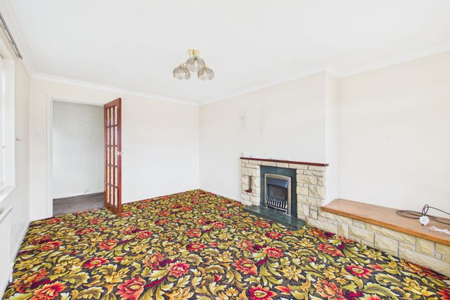 24 Leyton Avenue, Sutton-In-Ashfield photo 3