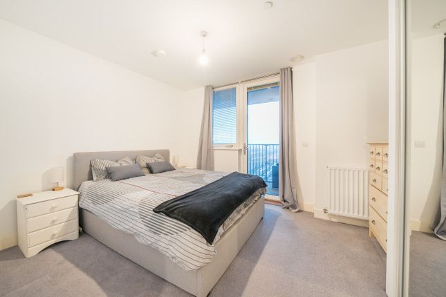 66, Doniford House, Southall photo 4