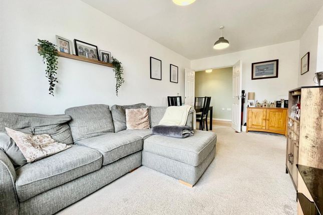 51, Royal Drive, Preston photo 2