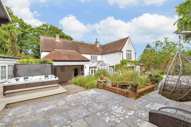 4-bed detached on Walnut Tree Cottage, Gore Lane, Sandwich, £900,000