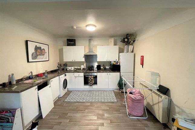 Flat 10 Maycroft Court, 1, Hulse Road, Southampton photo 4