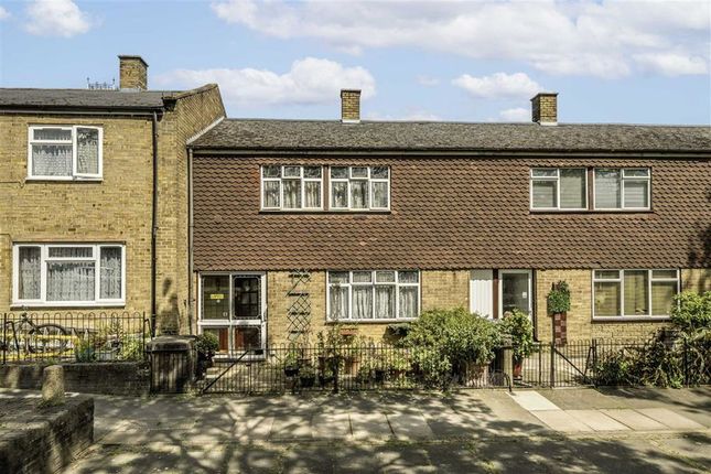 Terraced house for sale in Foxborough Gardens, London