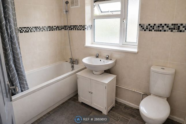 King Henrys Drive New Addington Croydon Cr, King Henrys Drive New Addington, Croydon photo 2