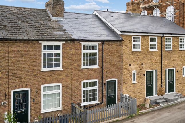 2-bed house on 6, Gold Hill East, Gerrards Cross, £440,000