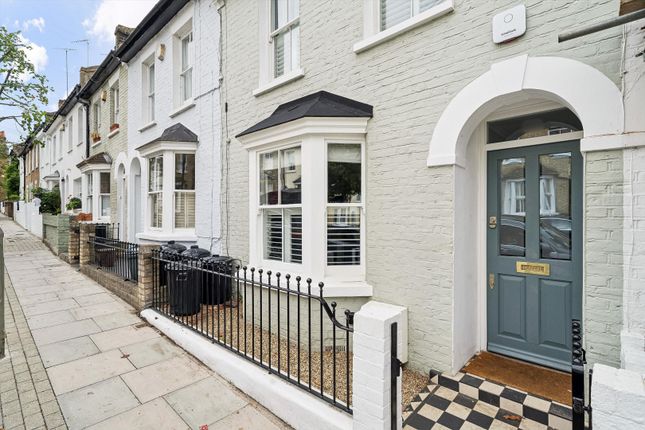 12, Tonsley Road, London photo 4