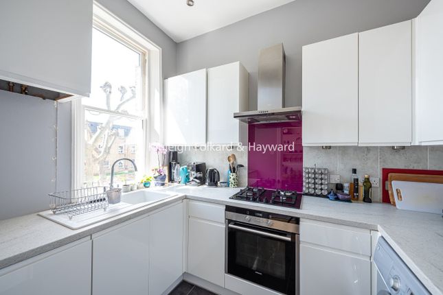 Flat B, 13, Fordwych Road, West Hampstead, London photo 4