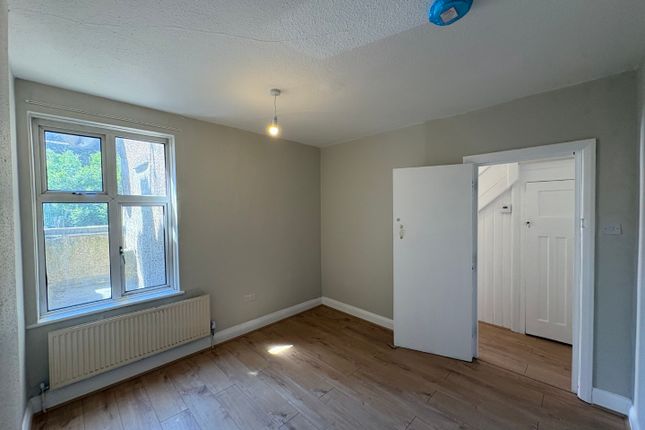 241a, Edgware Road, LONDON photo 4