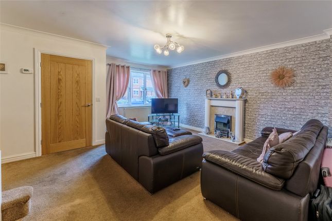 Town house for sale in Hollygarth Court, Hemsworth, Pontefract, West Yorkshire