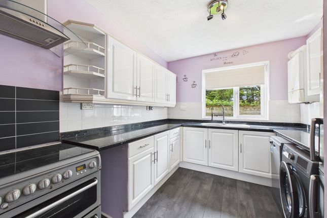 Flat 8 Cheyne Court, 29, Rectory Road, Shoreham-by-Sea photo 2