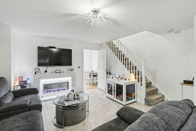 80, Olvega Drive, Buntingford photo 3