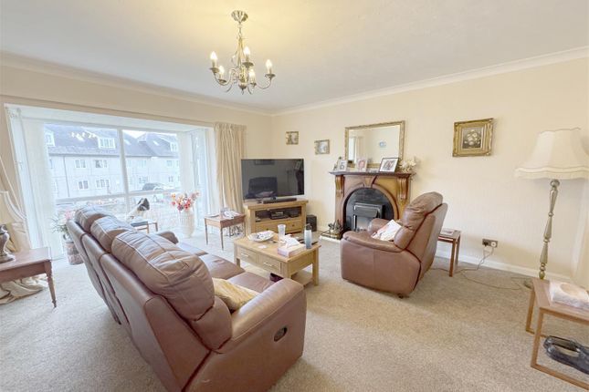11, Josephs Court, Perranporth photo 4