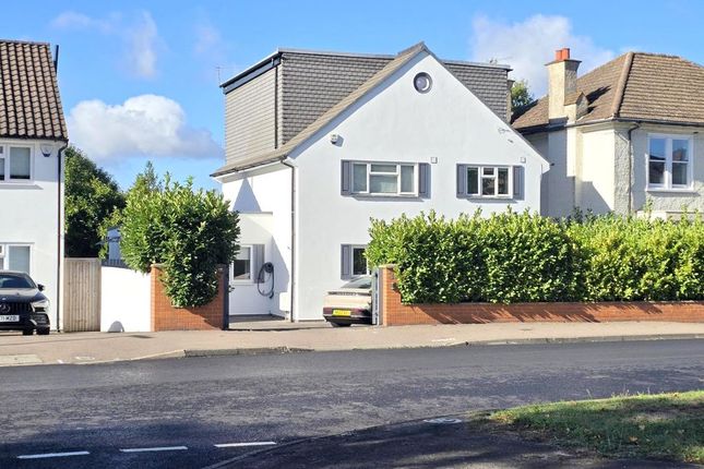 5-bed house on 33, Upper Highway, Kings Langley, £1,195,000