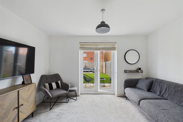 20, Ermin Close, Stockton-On-Tees photo 4