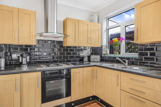 14, Rushcroft Road, London photo 4