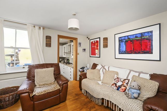 1, Woodley Hill, Chesham photo 4