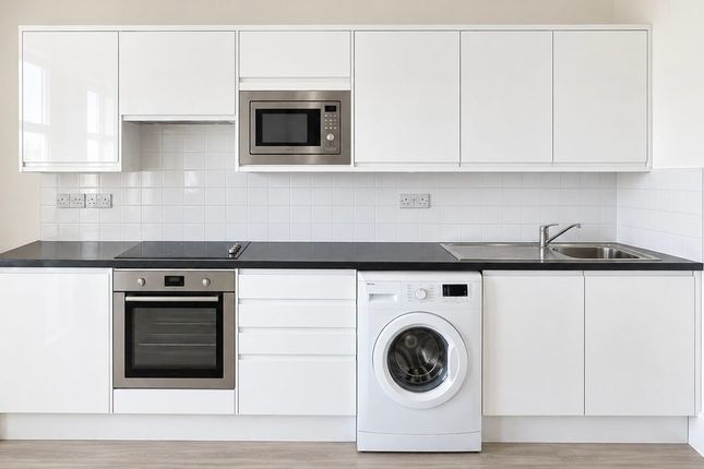 Flat 11, 5, Marine Drive West, Bognor Regis photo 3