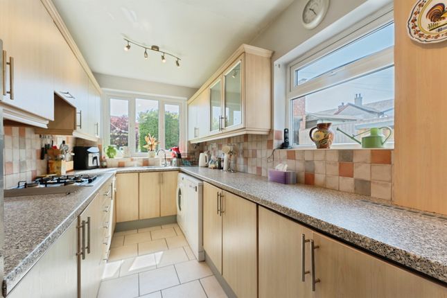 10, Ravenswood Avenue, Birkenhead photo 4