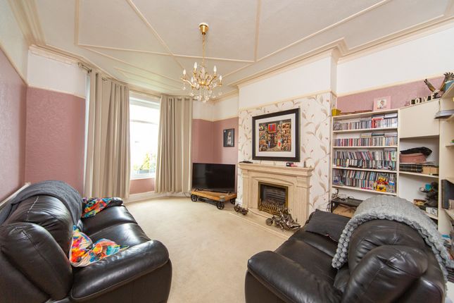 30., Elgin Drive, Wallasey photo 4