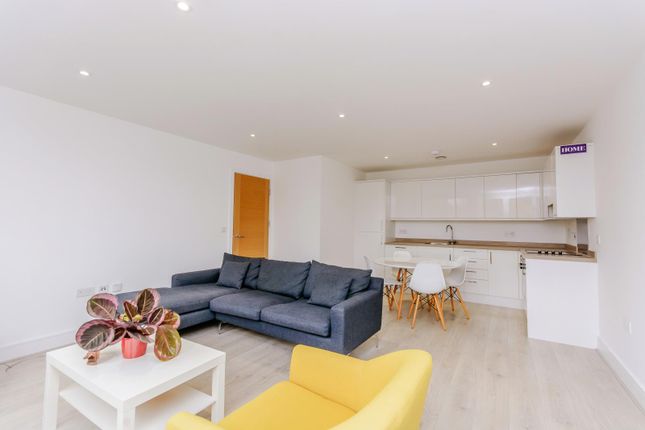 8404922-Interior04-800.Jpg