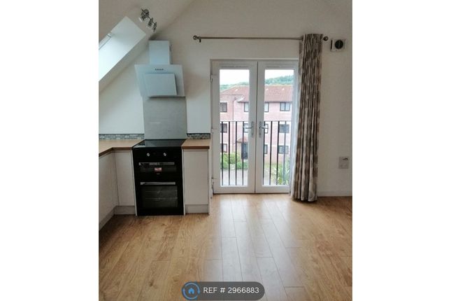 Flat, High St Nailsea, Nailsea photo 4