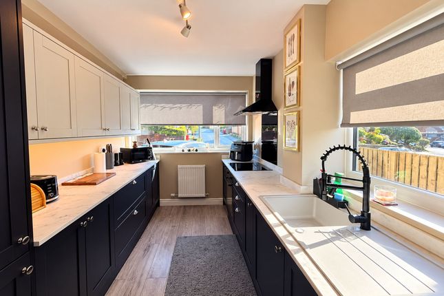 66 Pole Lane, Darwen photo 3