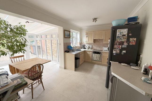 102, Carpenter Way, Potters Bar photo 2