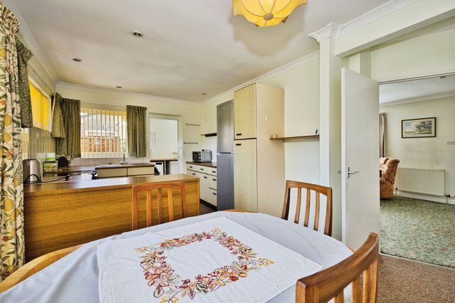 5, Hamdon Close, Somerset photo 4