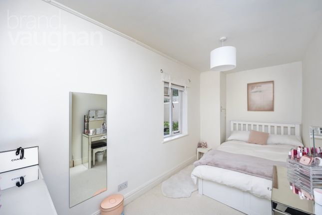Flat for sale in Cambridge Road, Hove, East Sussex