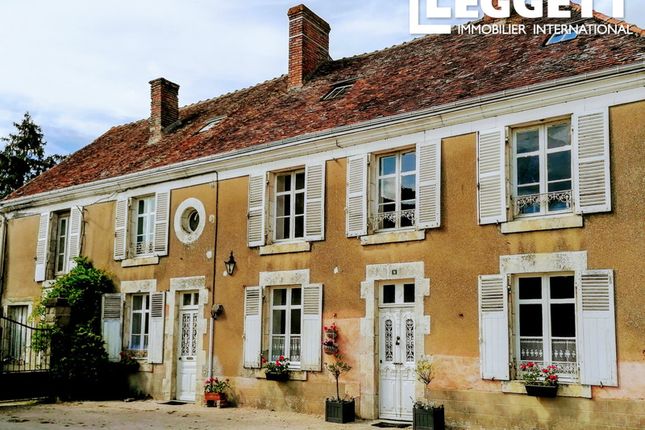 Thumbnail Villa for sale in Neuillay-Les-Bois, Indre, Centre-Val De Loire