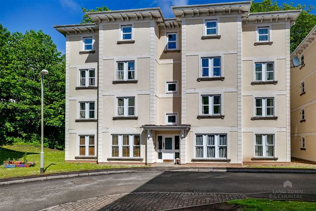 Thumbnail Flat for sale in Sylvan Court, Stoke, Plymouth.