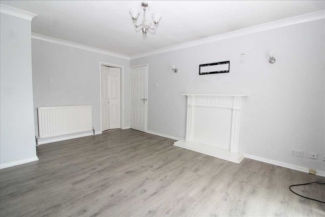 26, Oxford Avenue, Cramlington photo 3
