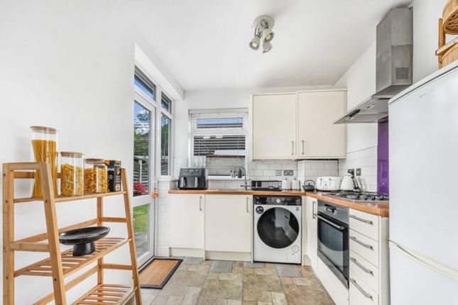 13, Walden Way, Greater London photo 5