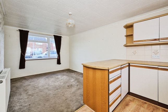 13, Glebe Close, March photo 2