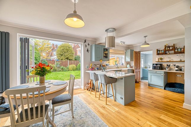 12 Greenside Avenue, Frodsham photo 4