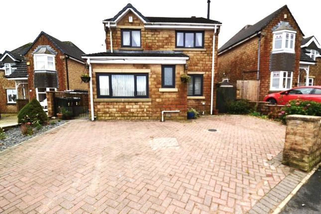 Detached house for sale in Stone House Drive, Queensbury, Bradford
