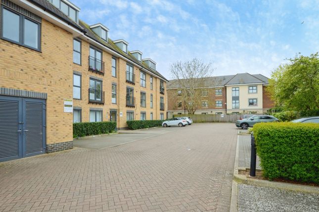 Flat 23/Verona Court, 38 Roland Street, St. Albans photo 3