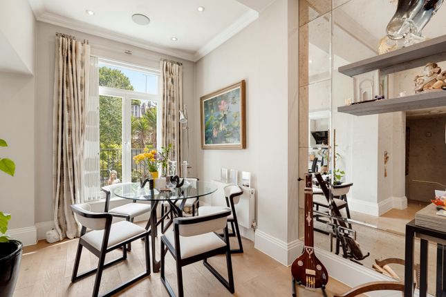Flat 1, 54, Oakley Street, London photo 4