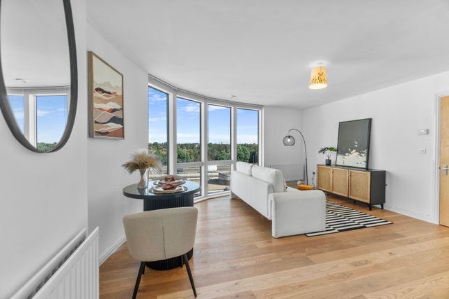 Beecham House,503, Great West Quarter, Brentford photo 3