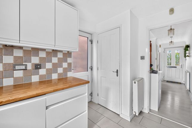 21, Mountbatten Way, Beeston photo 4
