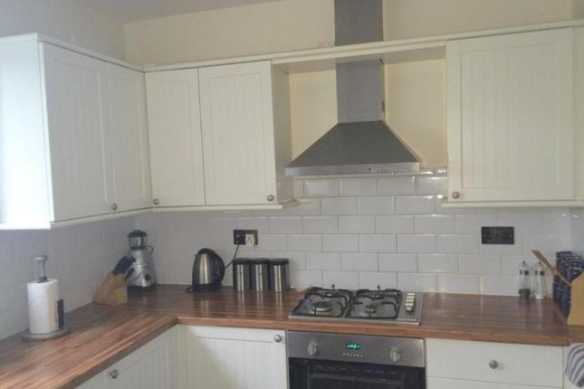 39, Imperial Drive, Harrow photo 3