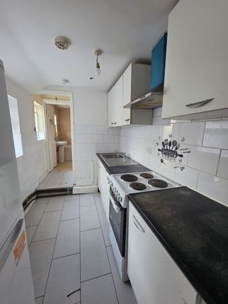 54 Field Road, London photo 5