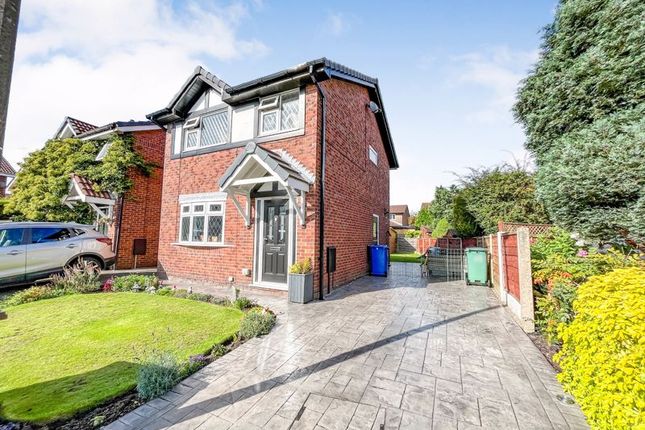 Thumbnail Detached house for sale in Woodhill Fold, Bury