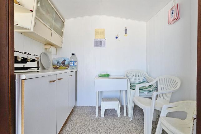 497, Eastcliff, Walton-on-the-Naze photo 4