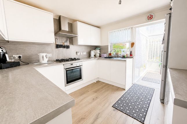128, Carisbrooke Road, Gosport photo 4