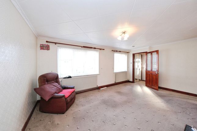 83, Recreation Road, Mansfield photo 4