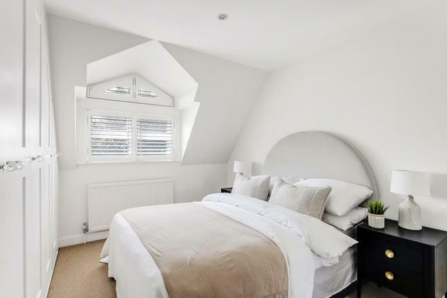 Flat for sale in West Heath Road, Hampstead