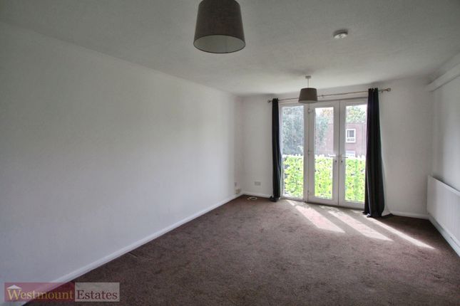 21 Carey Court, Gravel Hill Close, Bexleyheath photo 3