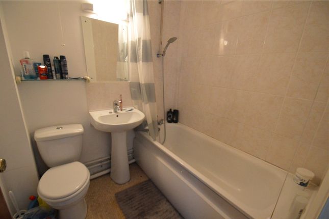 Flat for sale in Warren Road, Purley